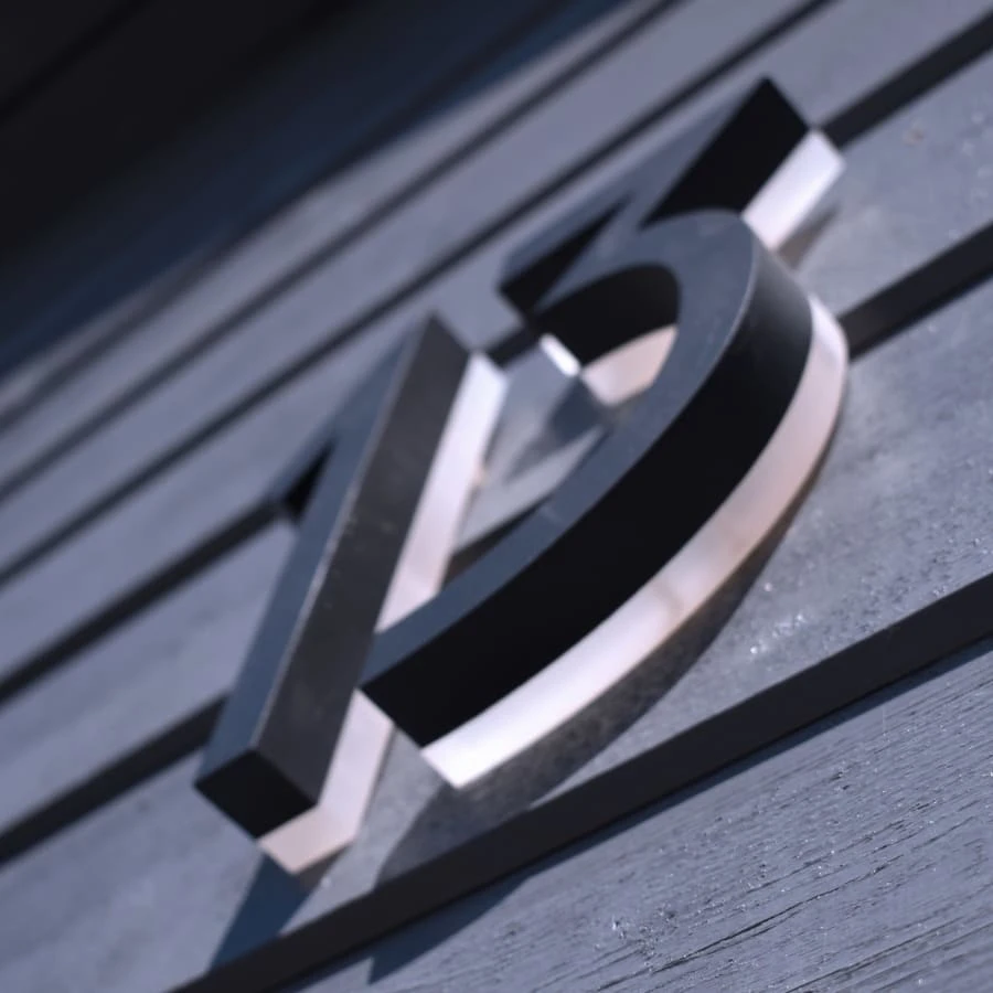 Finnbear Talonumero 4 LED-taustavalolla 6 Finnbear Talonumero 4 LED-taustavalolla - Image 4